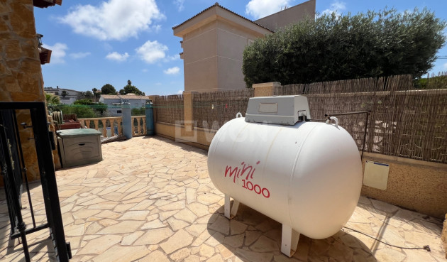 Odsprzedaż - Villa - San Fulgencio - Costa Blanca