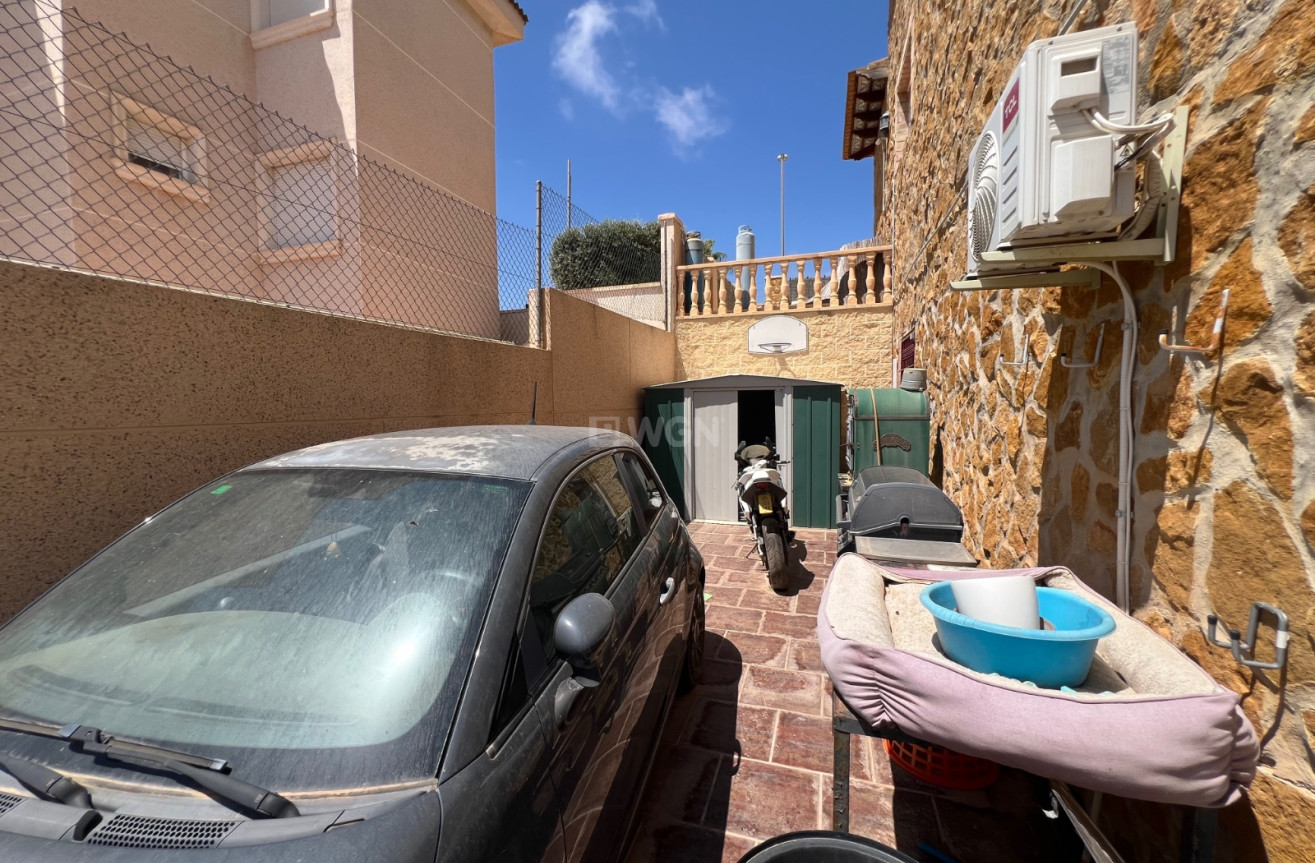 Odsprzedaż - Villa - San Fulgencio - Costa Blanca