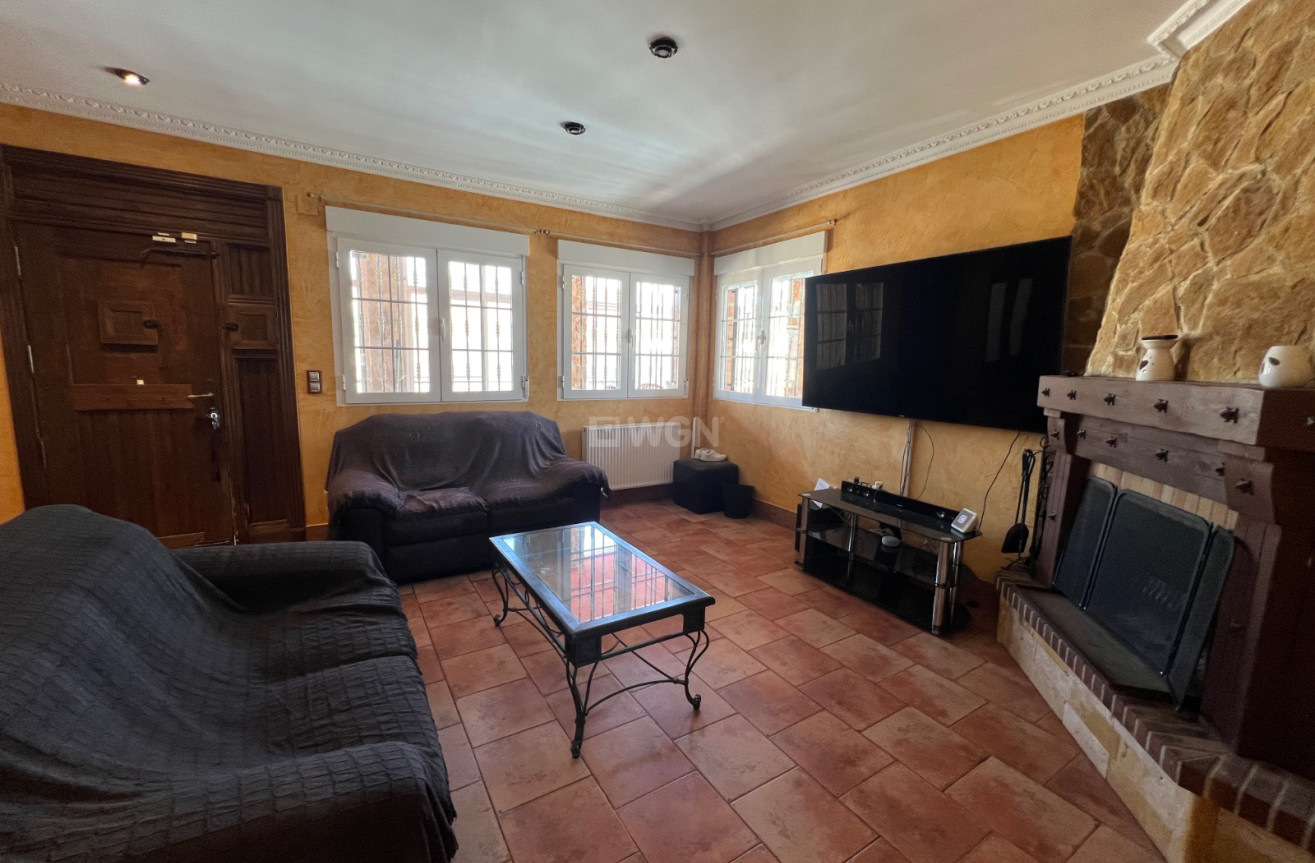 Odsprzedaż - Villa - San Fulgencio - Costa Blanca
