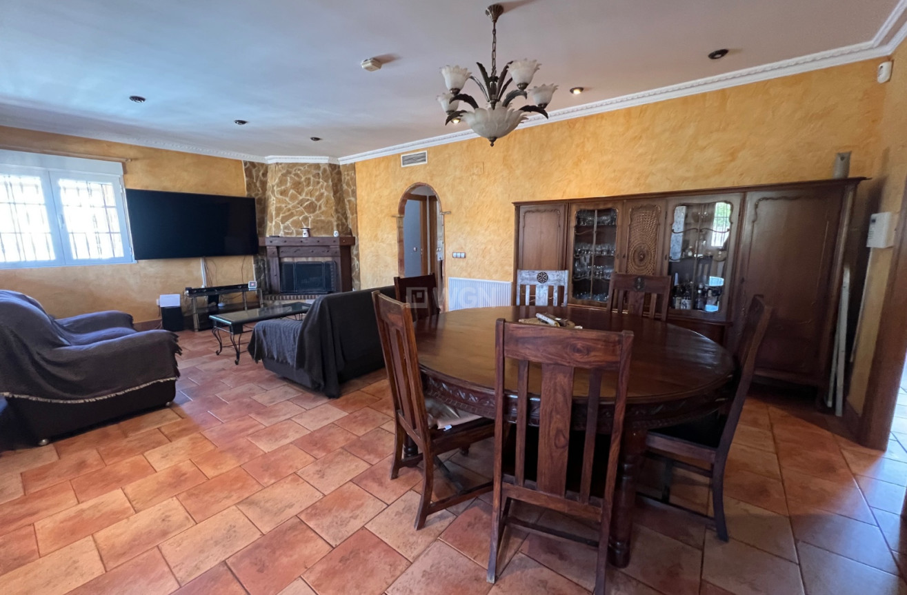 Odsprzedaż - Villa - San Fulgencio - Costa Blanca