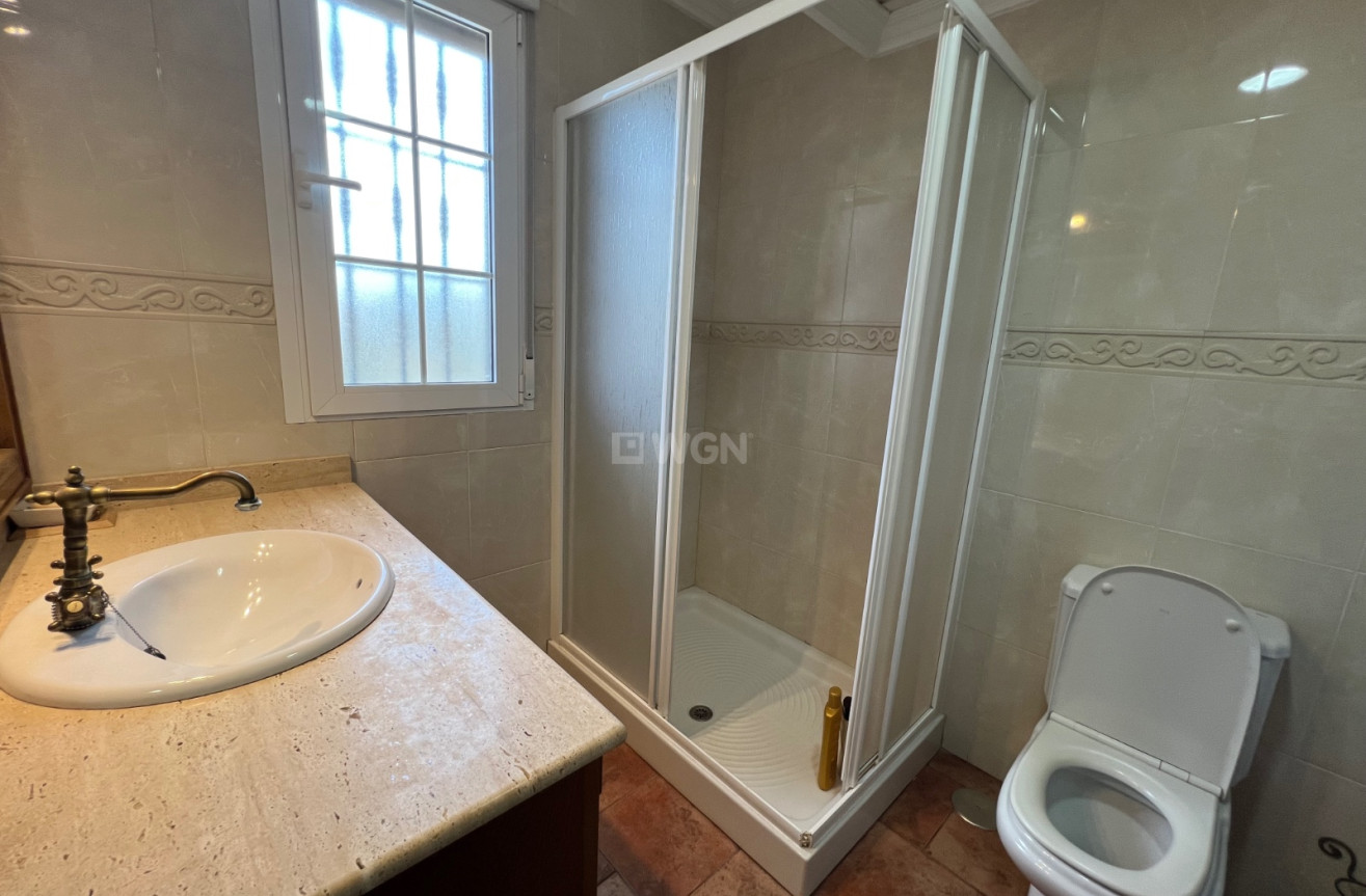 Odsprzedaż - Villa - San Fulgencio - Costa Blanca