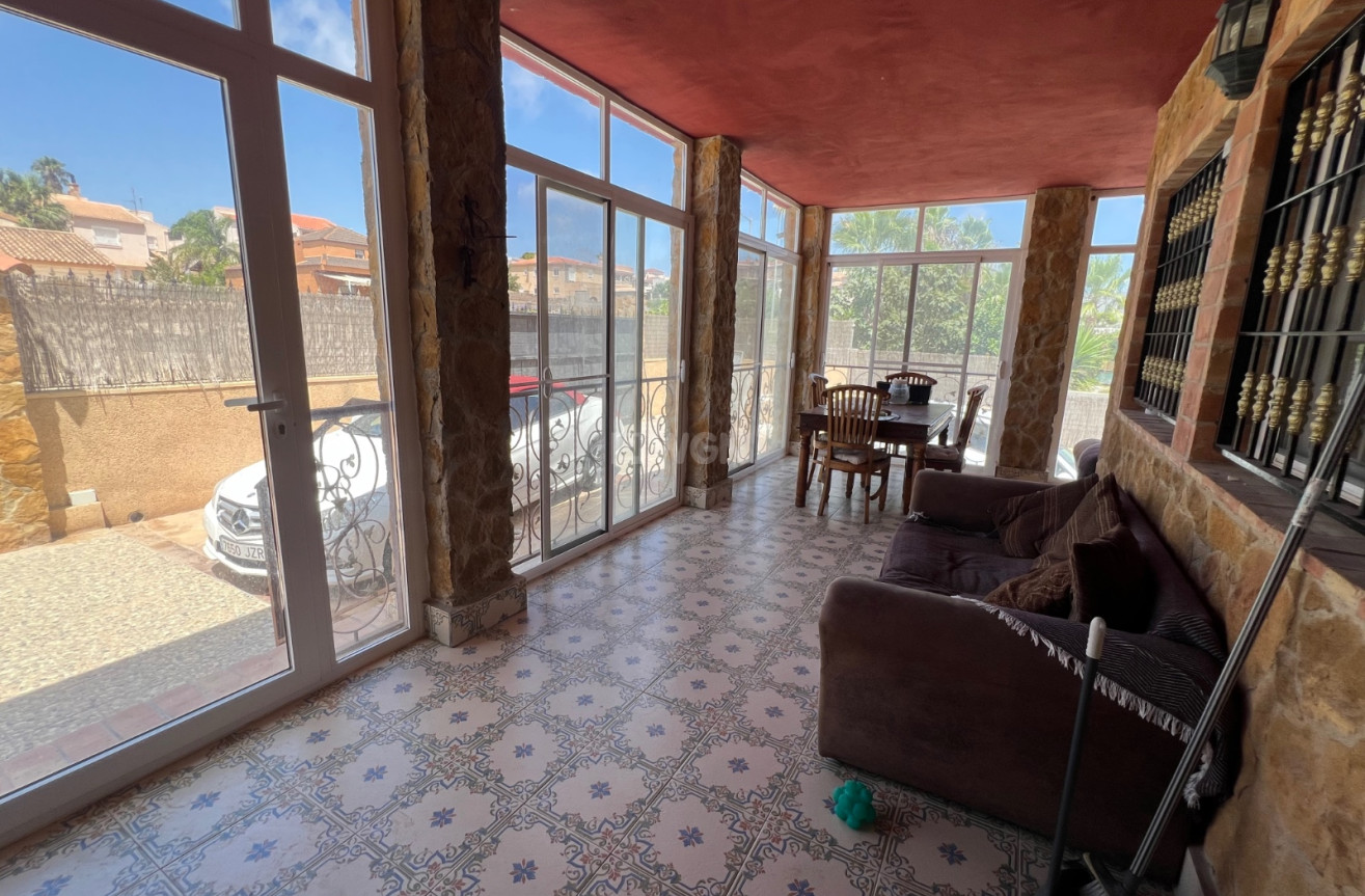 Odsprzedaż - Villa - San Fulgencio - Costa Blanca