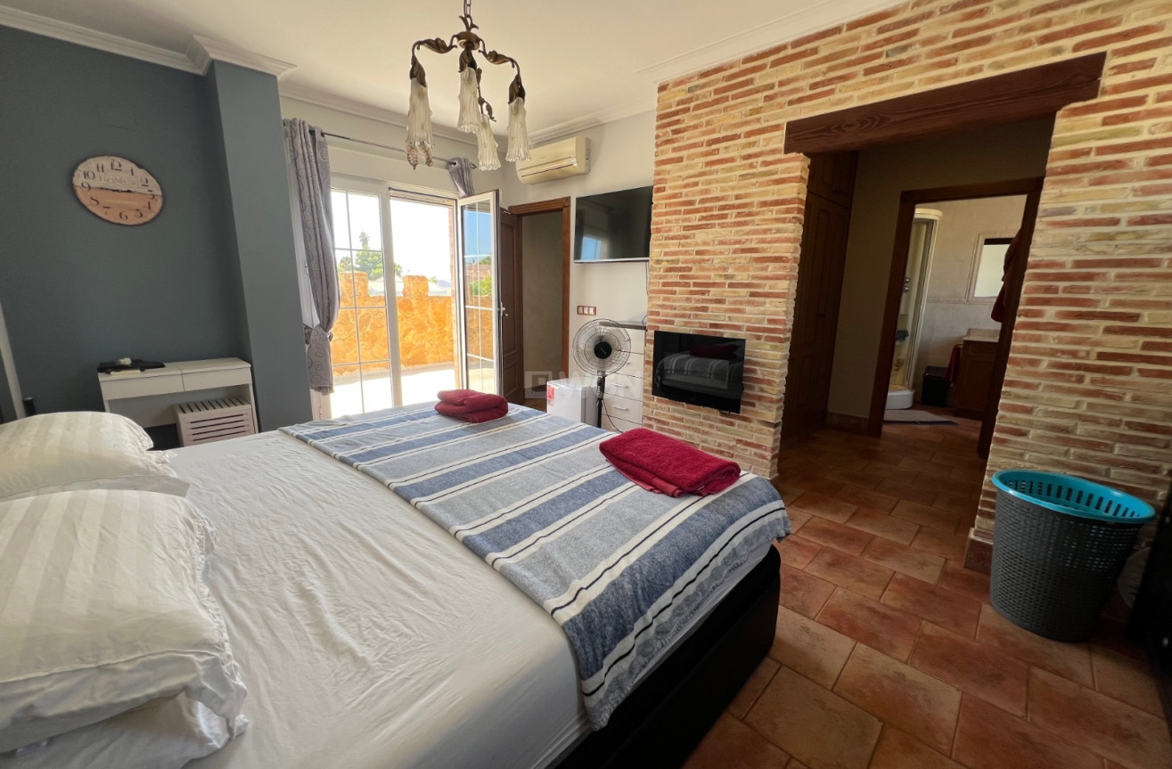 Odsprzedaż - Villa - San Fulgencio - Costa Blanca