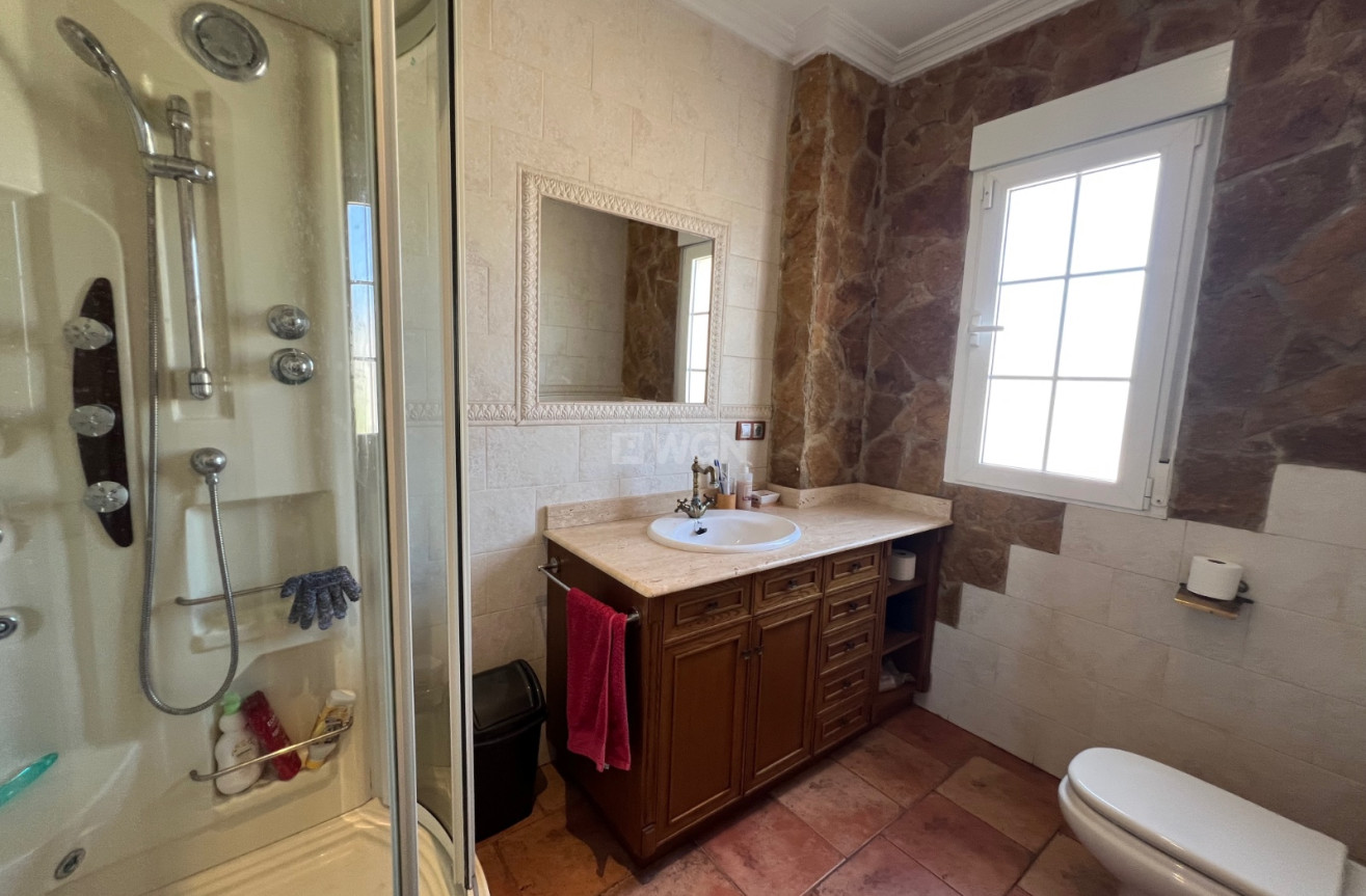 Odsprzedaż - Villa - San Fulgencio - Costa Blanca