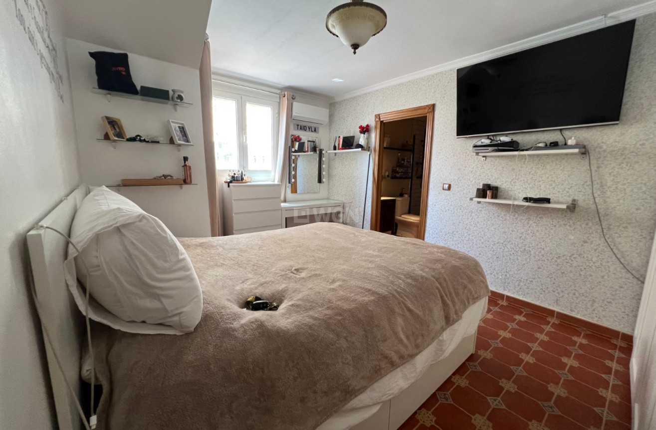 Odsprzedaż - Villa - San Fulgencio - Costa Blanca