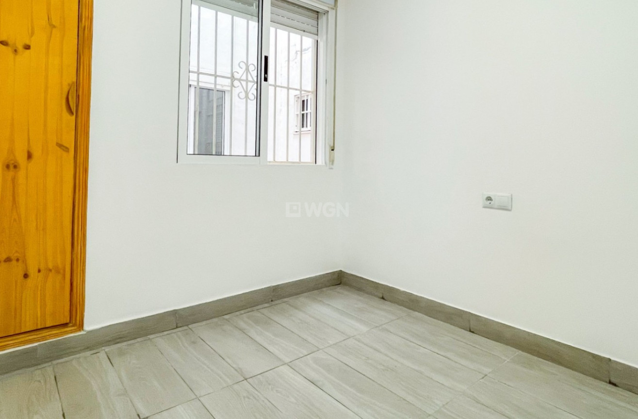 Reventa - Apartamento / piso - Torrevieja - Costa Blanca