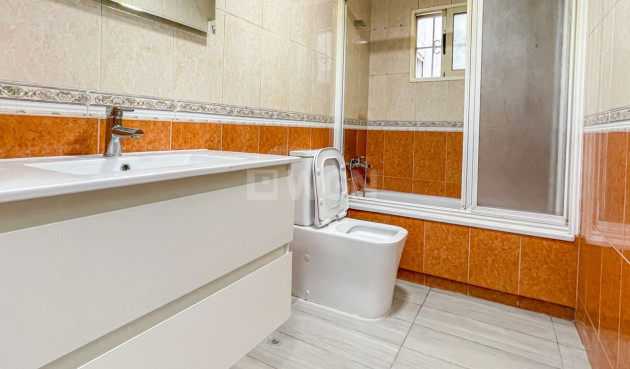 Reventa - Apartamento / piso - Torrevieja - Costa Blanca