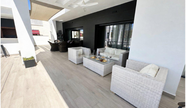 Odsprzedaż - Villa - Mar Menor Golf Resort - Inland