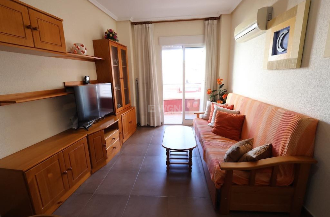 Odsprzedaż - Mieszkanie w bloku - Torrevieja - Costa Blanca