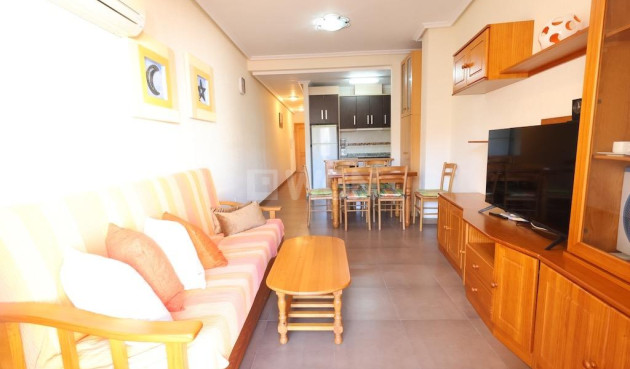 Odsprzedaż - Mieszkanie w bloku - Torrevieja - Costa Blanca