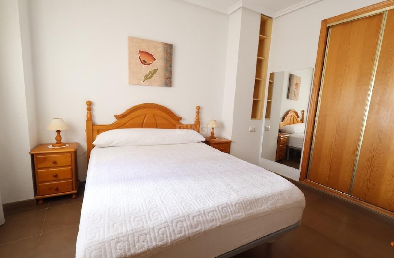 Odsprzedaż - Mieszkanie w bloku - Torrevieja - Costa Blanca