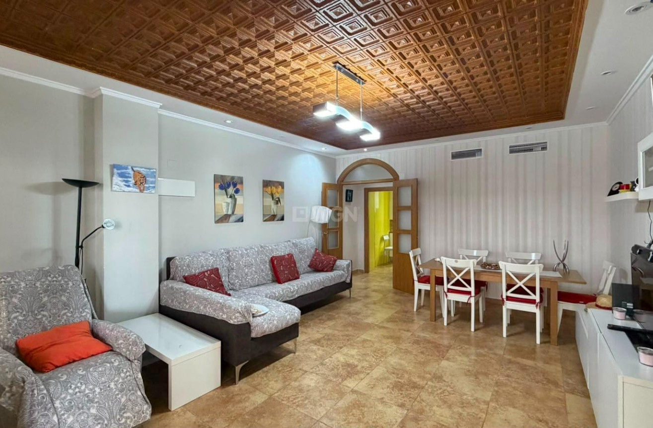 Odsprzedaż - Mieszkanie w bloku - Torrevieja - Acequion