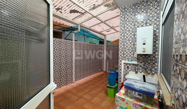 Odsprzedaż - Mieszkanie w bloku - Torrevieja - Acequion