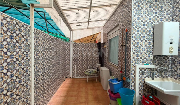 Odsprzedaż - Mieszkanie w bloku - Torrevieja - Acequion
