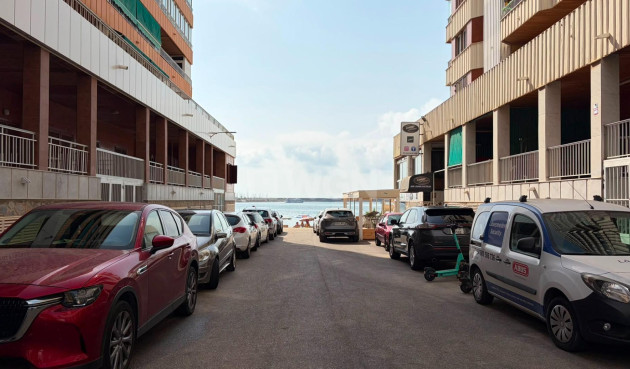 Odsprzedaż - Mieszkanie w bloku - Torrevieja - Acequion