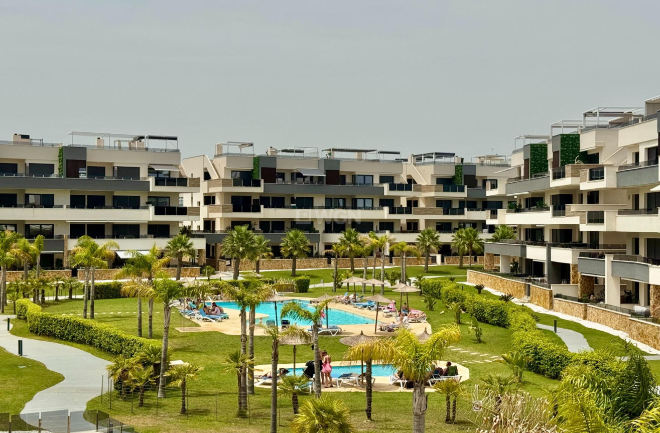 Odsprzedaż - Mieszkanie w bloku - Orihuela Costa - Punta Prima