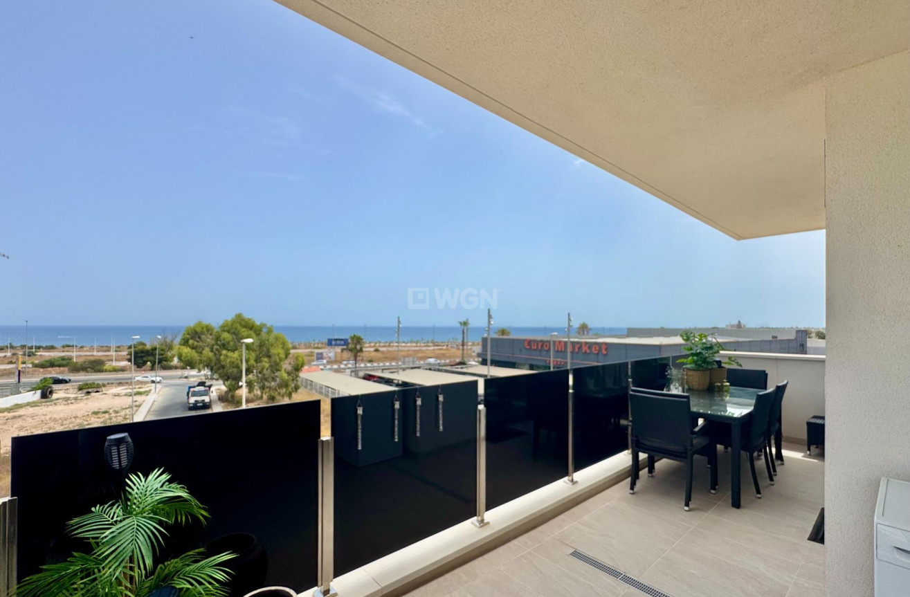 Odsprzedaż - Mieszkanie w bloku - Orihuela Costa - Punta Prima