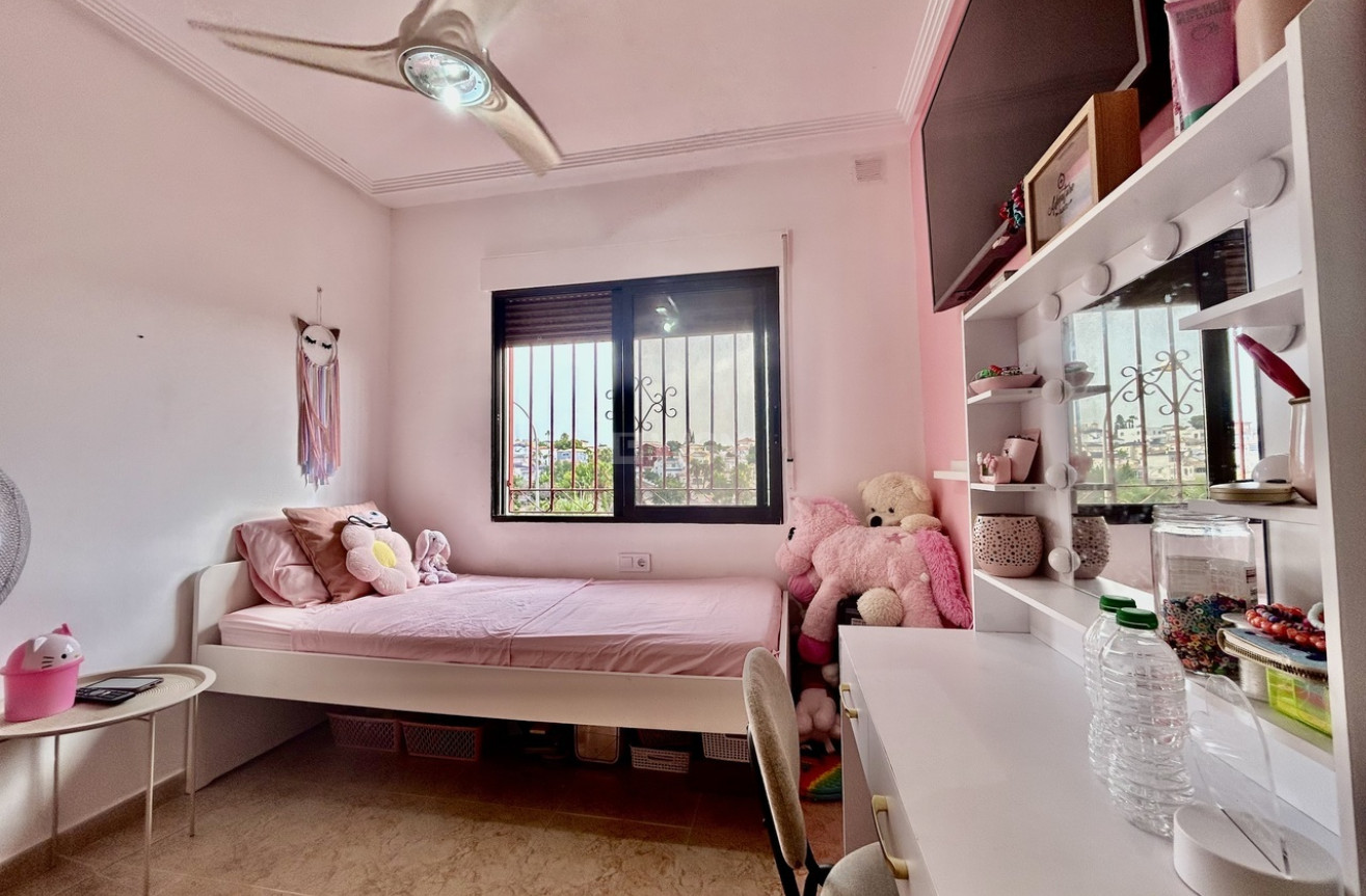 Reventa - Villa - Villamartin - Costa Blanca