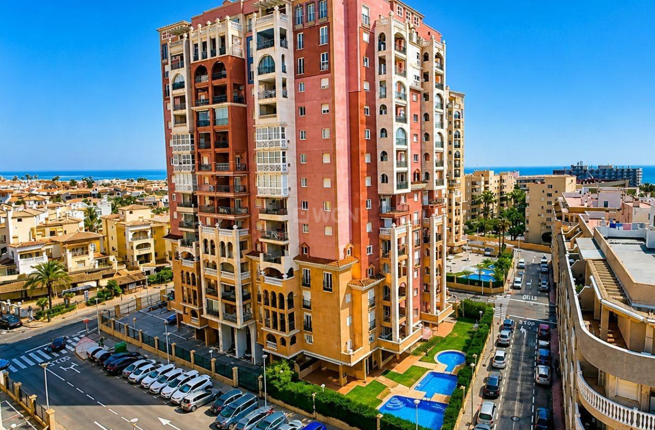 Reventa - Apartamento / piso - Torrevieja - Los Frutales