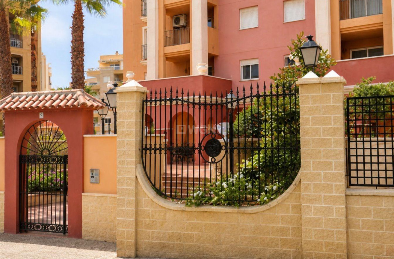 Reventa - Apartamento / piso - Torrevieja - Los Frutales