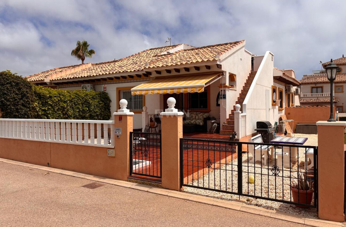 Odsprzedaż - Villa - Lomas de Caboroig - Costa Blanca