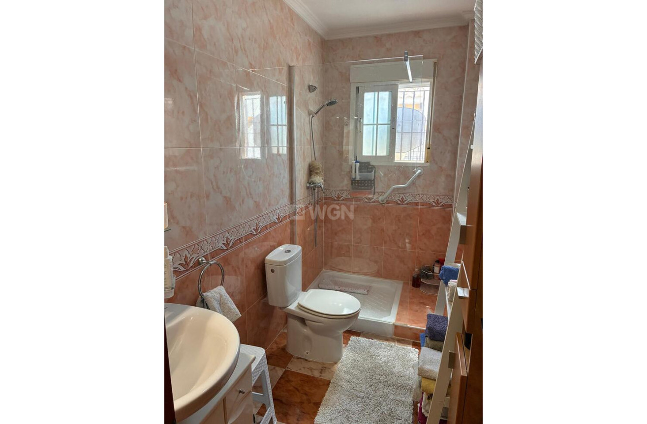 Odsprzedaż - Villa - Lomas de Caboroig - Costa Blanca