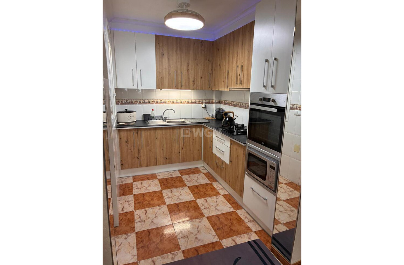 Odsprzedaż - Villa - Lomas de Caboroig - Costa Blanca