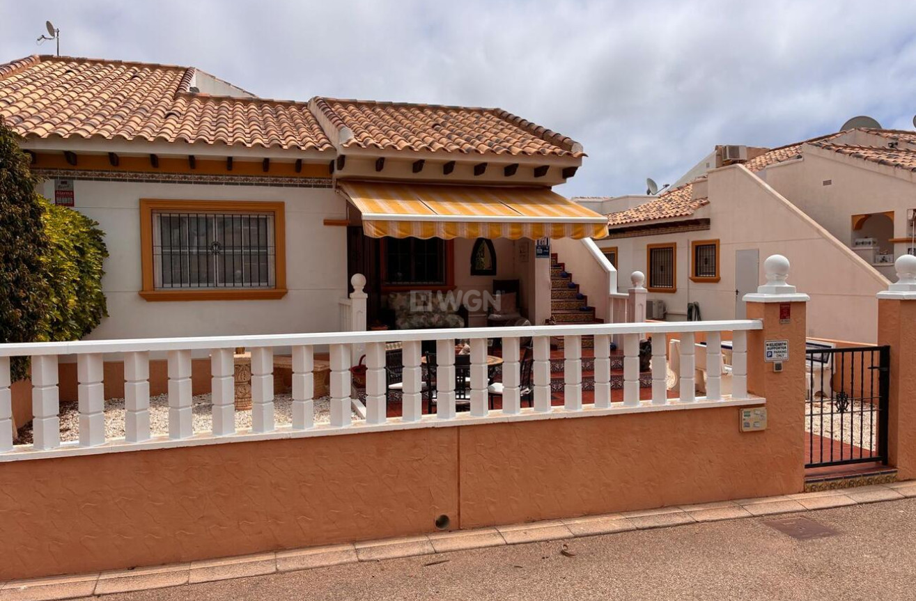 Odsprzedaż - Villa - Lomas de Caboroig - Costa Blanca