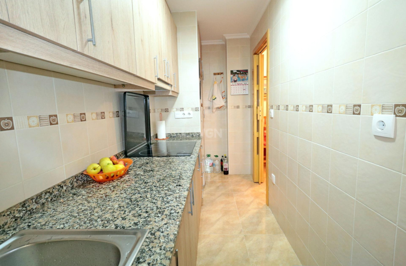 Odsprzedaż - Mieszkanie w bloku - Torrevieja - Acequion