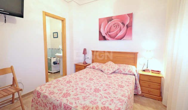 Odsprzedaż - Mieszkanie w bloku - Torrevieja - Acequion