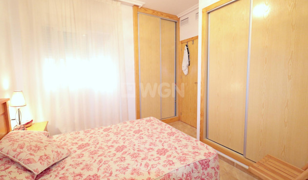 Odsprzedaż - Mieszkanie w bloku - Torrevieja - Acequion