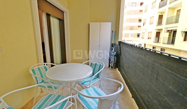 Odsprzedaż - Mieszkanie w bloku - Torrevieja - Acequion