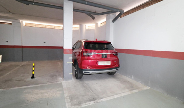 Odsprzedaż - Mieszkanie w bloku - Torrevieja - Acequion