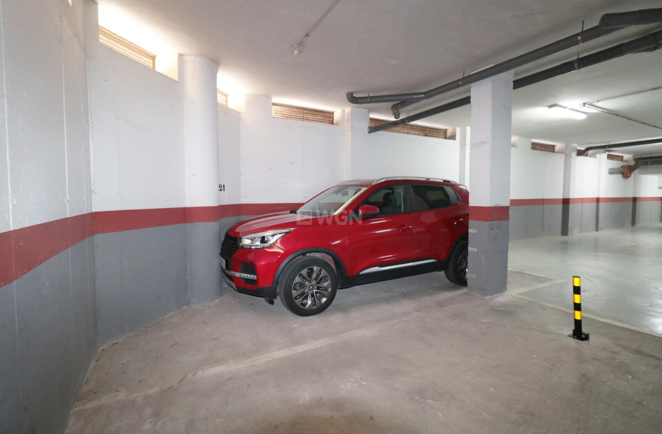 Odsprzedaż - Mieszkanie w bloku - Torrevieja - Acequion
