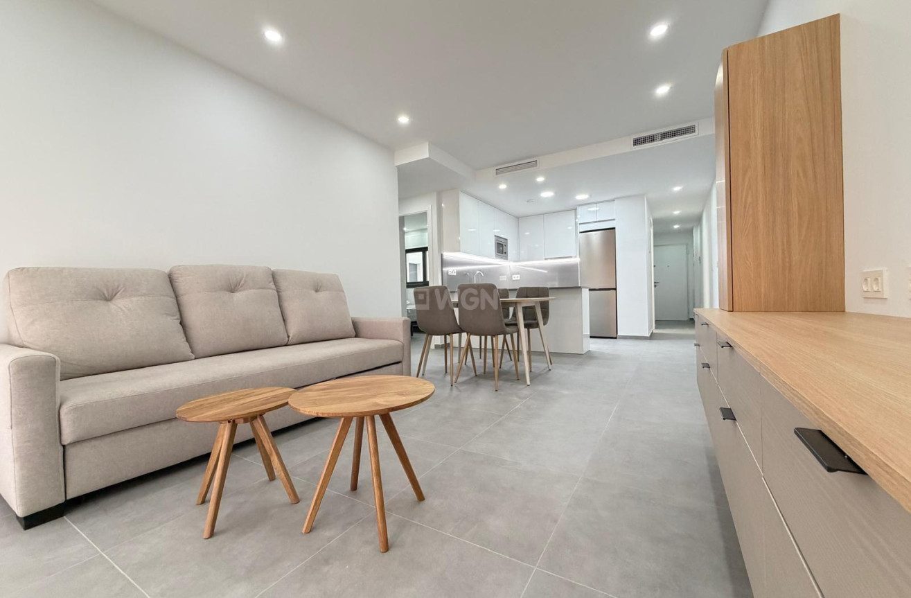 Reventa - Apartamento / piso - Torrevieja - Estacion De Autobuses