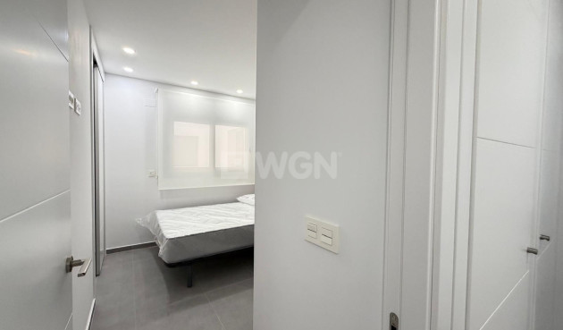 Reventa - Apartamento / piso - Torrevieja - Estacion De Autobuses