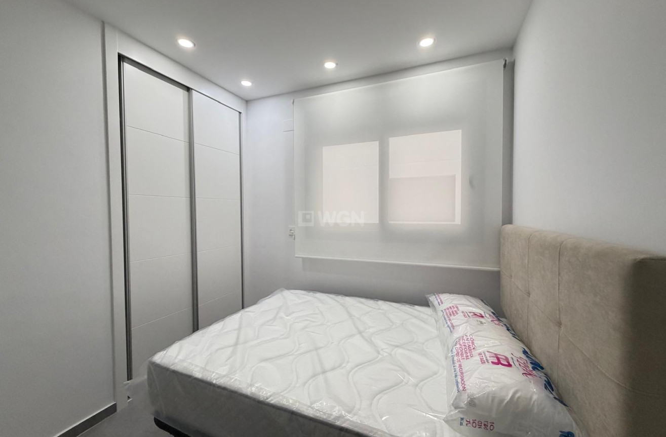 Reventa - Apartamento / piso - Torrevieja - Estacion De Autobuses