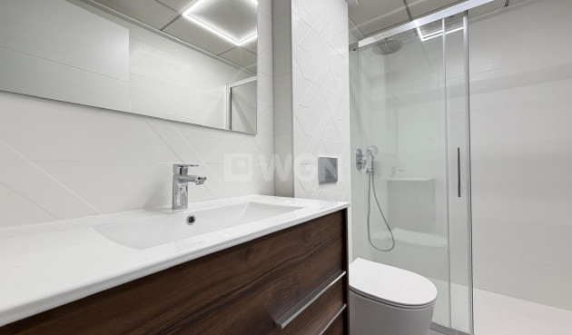Reventa - Apartamento / piso - Torrevieja - Estacion De Autobuses