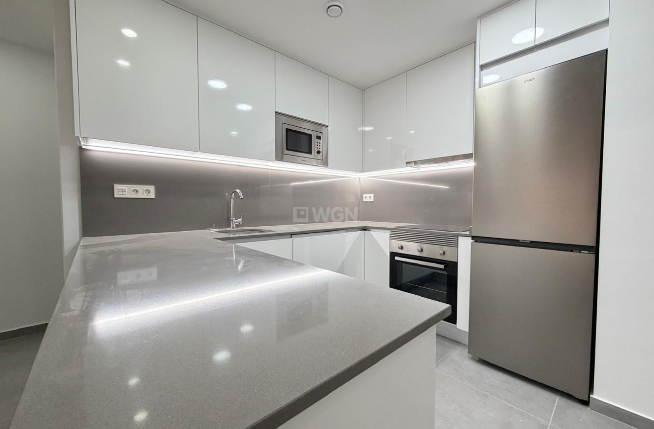 Reventa - Apartamento / piso - Torrevieja - Estacion De Autobuses
