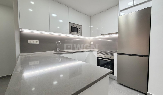 Reventa - Apartamento / piso - Torrevieja - Estacion De Autobuses