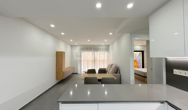 Reventa - Apartamento / piso - Torrevieja - Estacion De Autobuses
