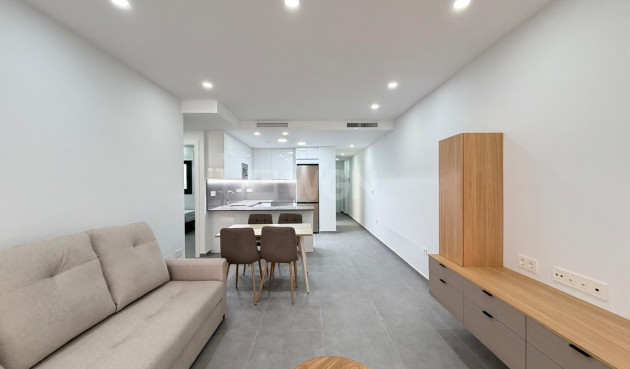 Reventa - Apartamento / piso - Torrevieja - Estacion De Autobuses