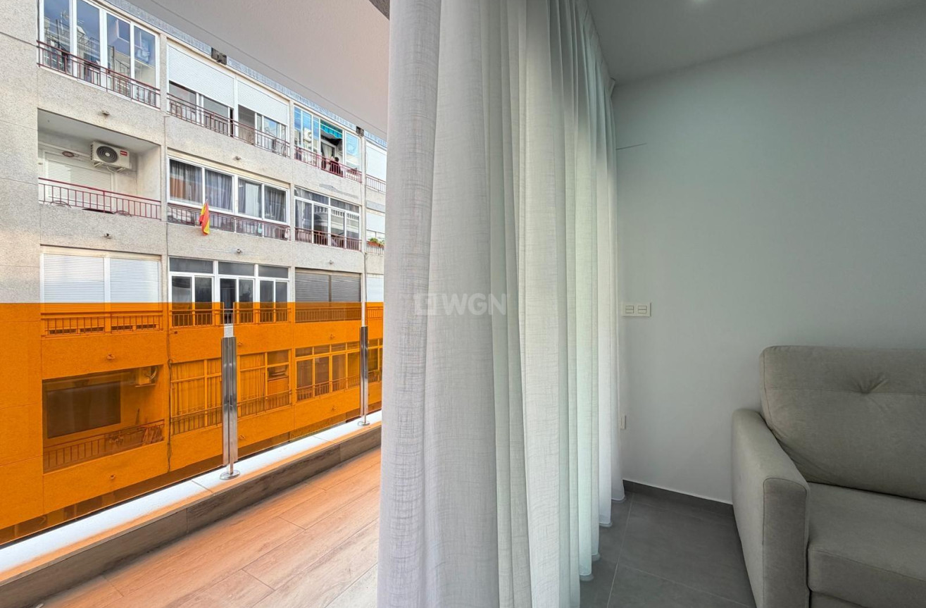Reventa - Apartamento / piso - Torrevieja - Estacion De Autobuses