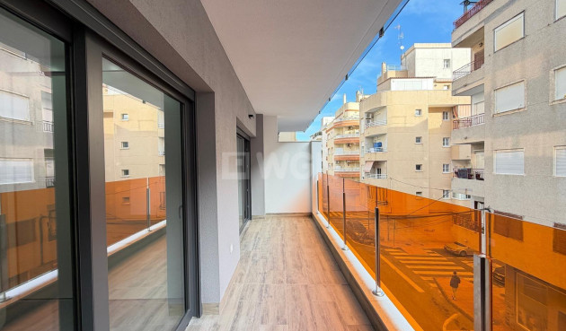 Reventa - Apartamento / piso - Torrevieja - Estacion De Autobuses