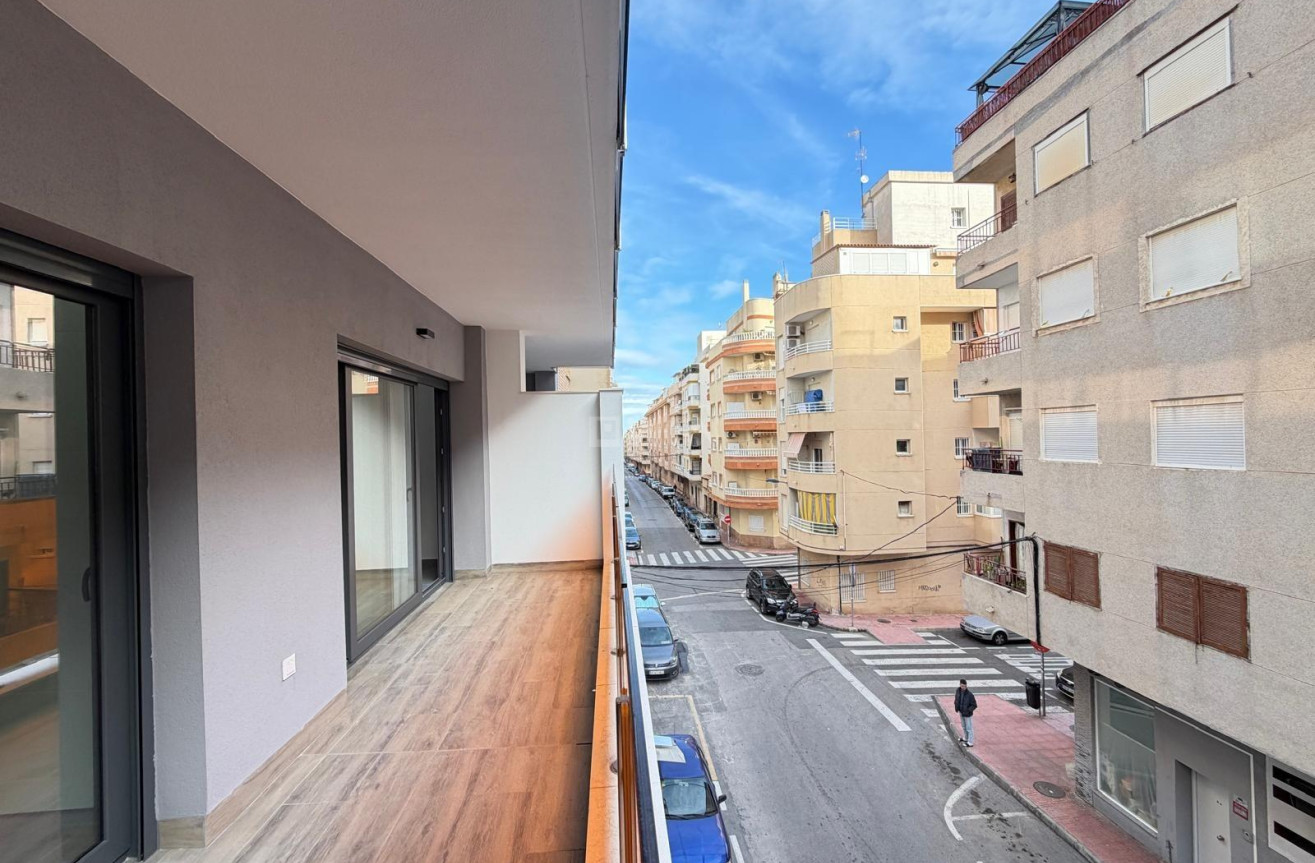 Reventa - Apartamento / piso - Torrevieja - Estacion De Autobuses
