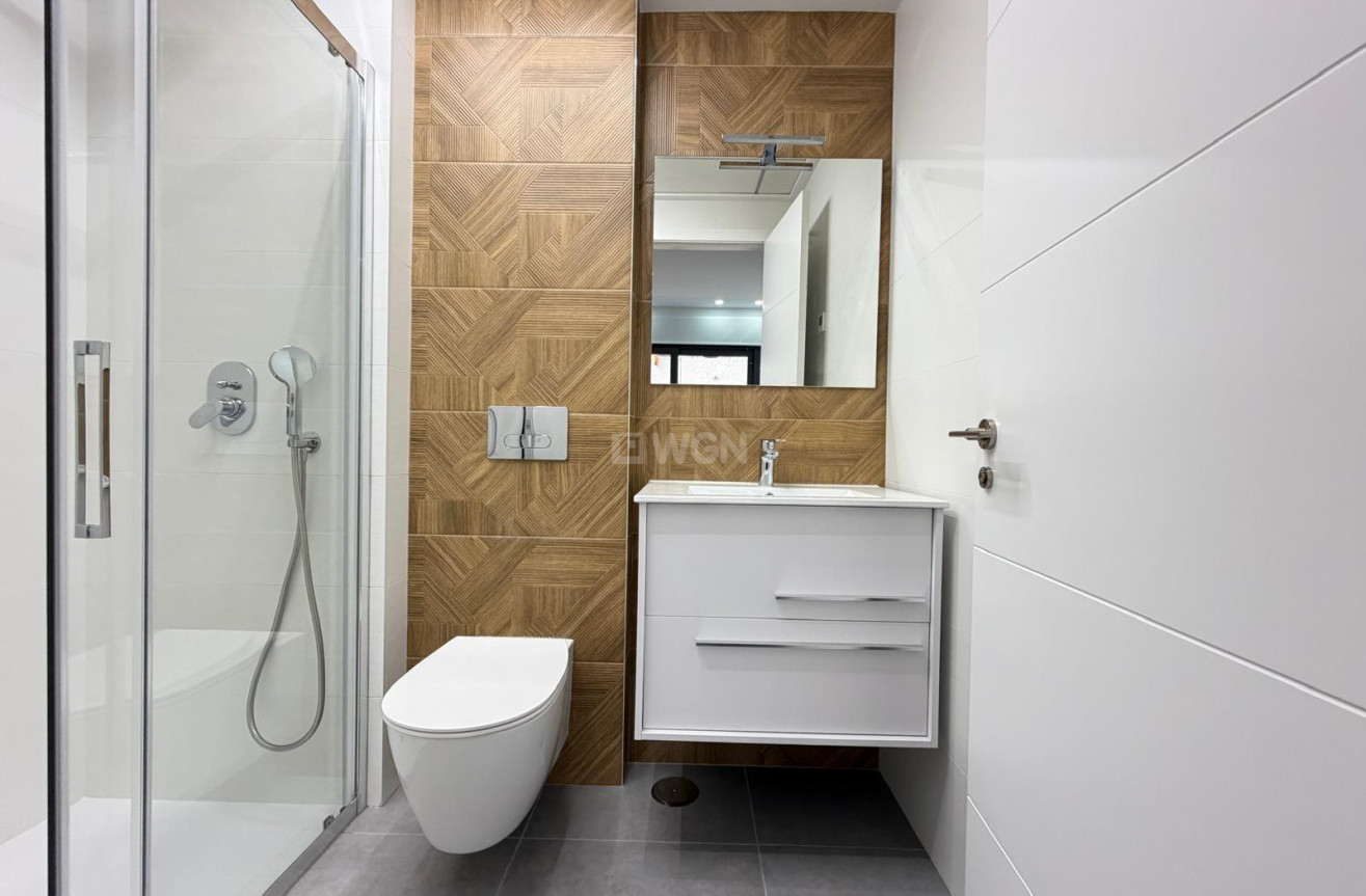 Reventa - Apartamento / piso - Torrevieja - Estacion De Autobuses