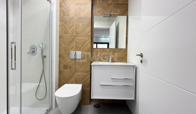 Reventa - Apartamento / piso - Torrevieja - Estacion De Autobuses