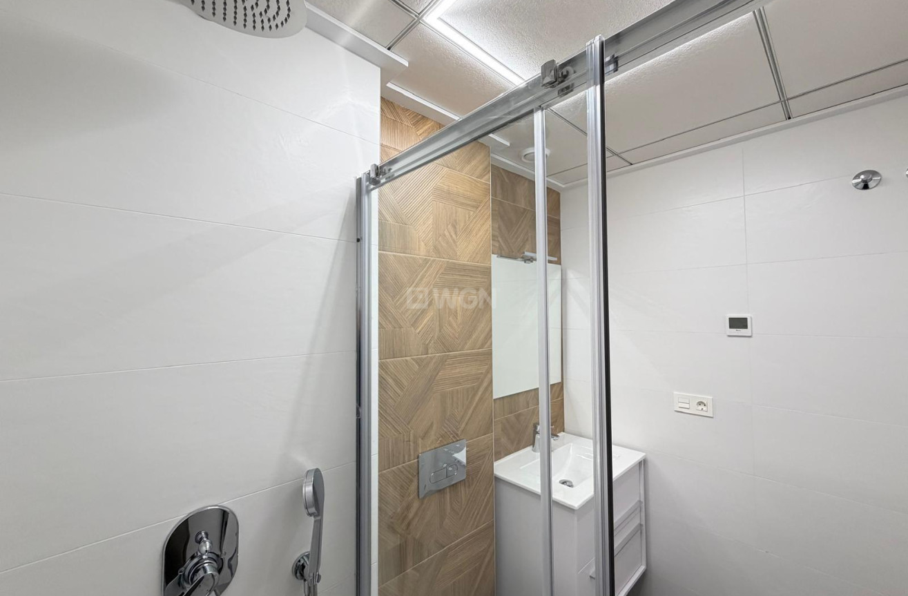 Reventa - Apartamento / piso - Torrevieja - Estacion De Autobuses