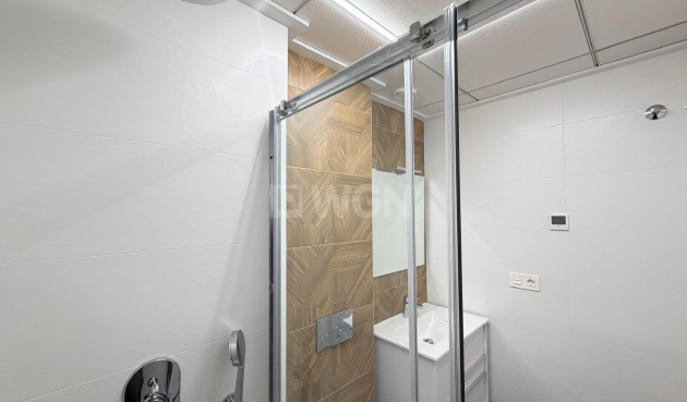 Reventa - Apartamento / piso - Torrevieja - Estacion De Autobuses