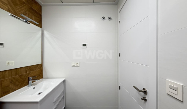 Reventa - Apartamento / piso - Torrevieja - Estacion De Autobuses